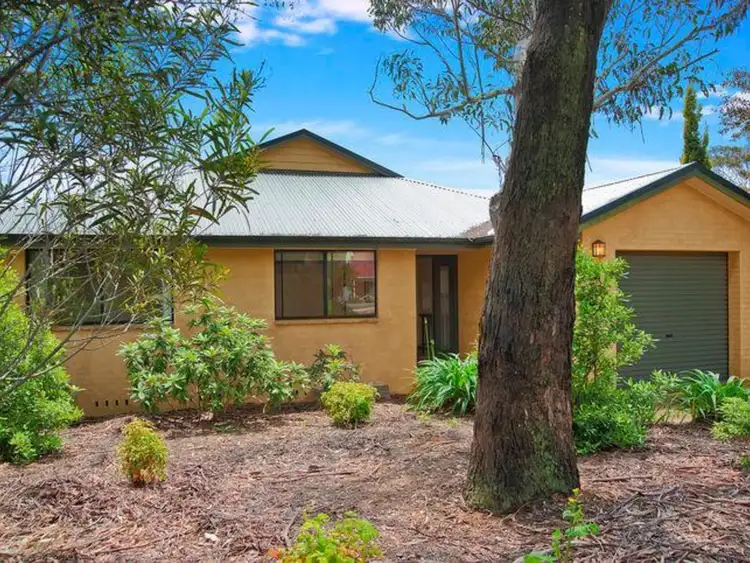25 View Road, Wentworth Falls NSW 2782