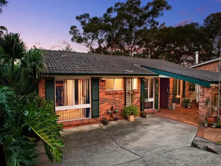 9 Johnson Place, Springwood NSW 2777