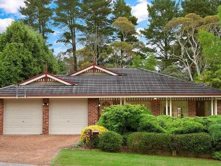 13 Toulon Avenue, Wentworth Falls NSW 2782