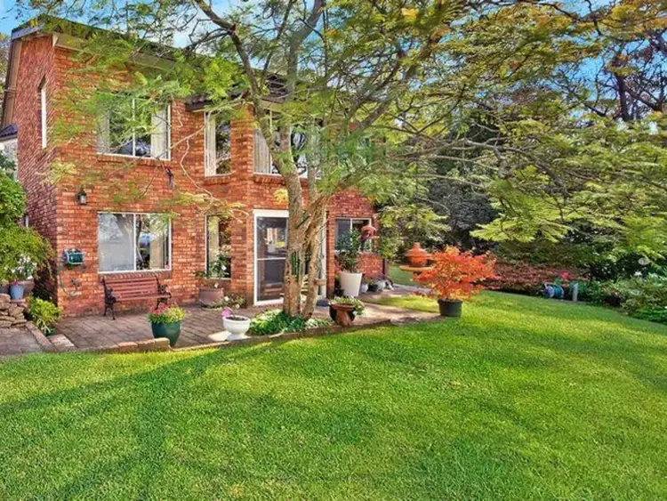 4 Buena Vista Avenue, Wentworth Falls NSW 2782