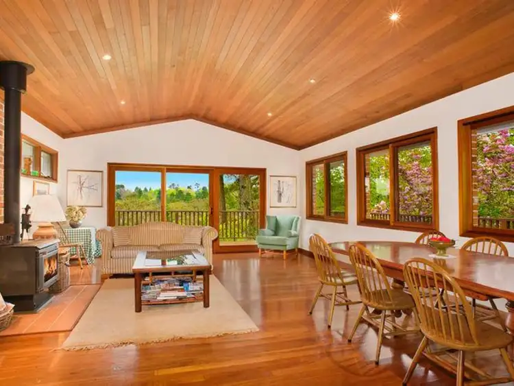 67 Dalrymple Avenue, Wentworth Falls NSW 2782