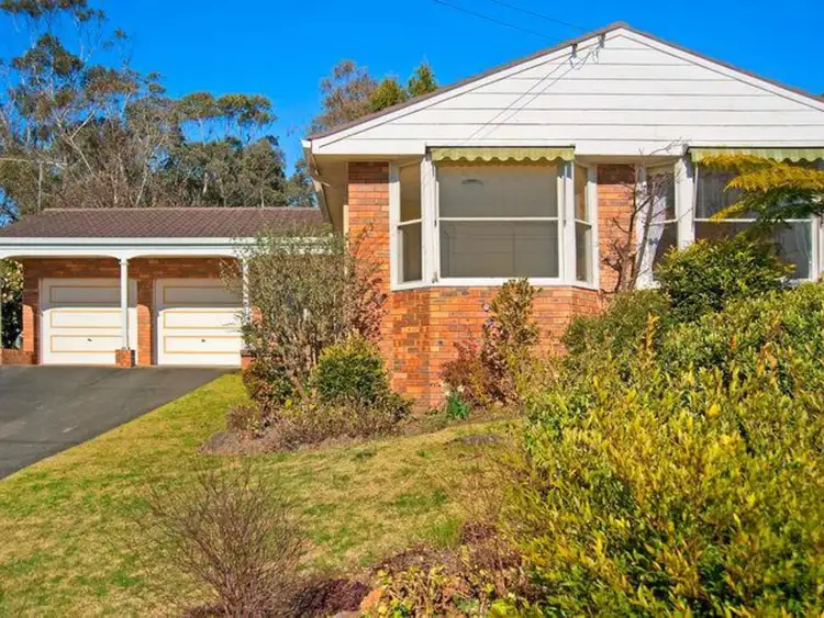 52 Yanko Avenue, Wentworth Falls NSW 2782