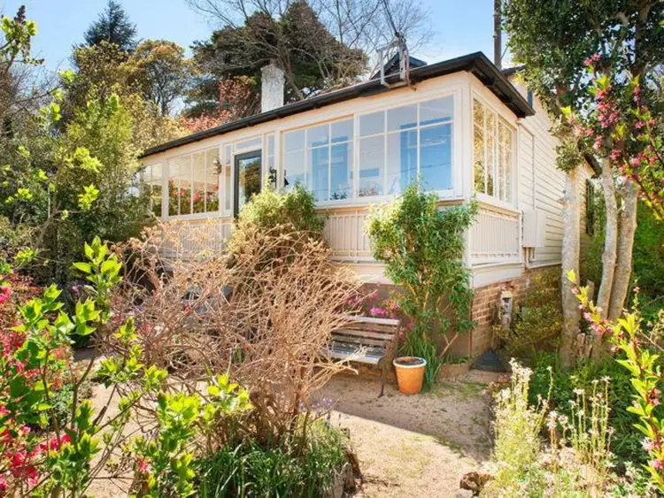 32 Jersey Avenue, Leura NSW 2780