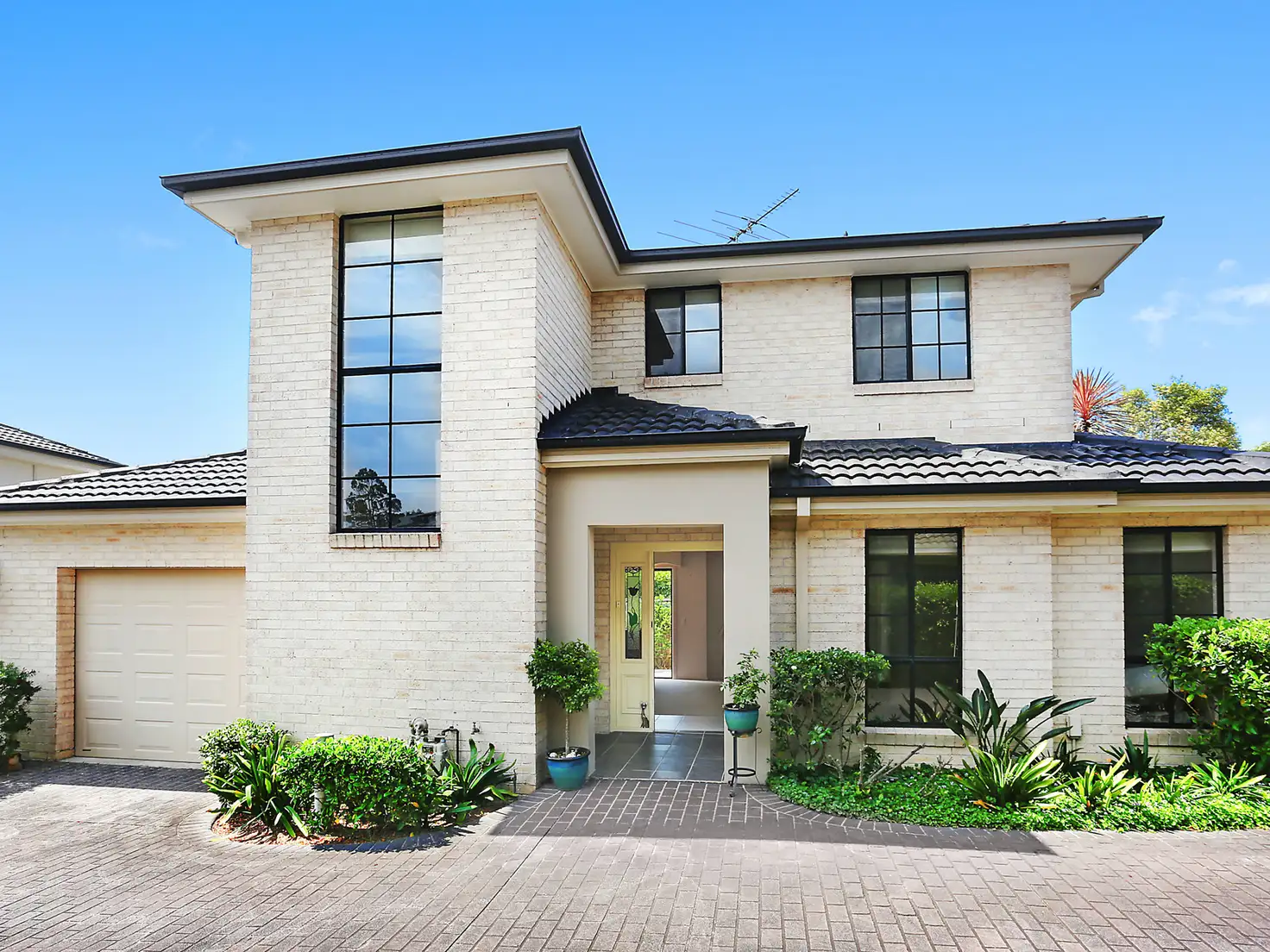 Main view of Homely townhouse listing, 2/20 Palmerston Road, Waitara NSW 2077