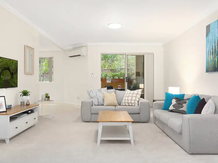 1/4 Mercer Street, Castle Hill NSW 2154