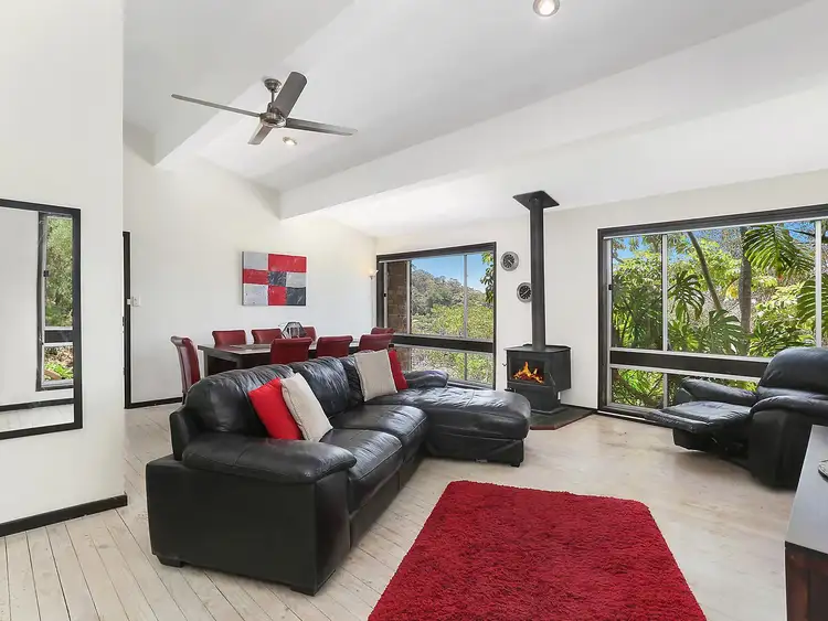 33 Heights Place, Hornsby Heights NSW 2077