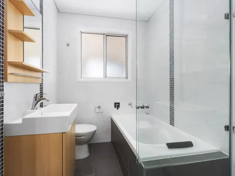 Fourth view of Homely house listing, 33 Hudson Street, Seven Hills NSW 2147