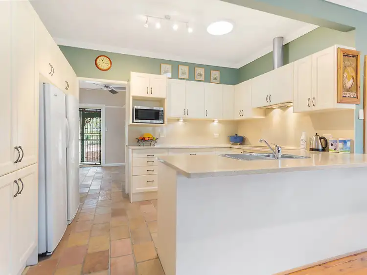 Fourth view of Homely house listing, 32 Haynes Avenue, Seven Hills NSW 2147