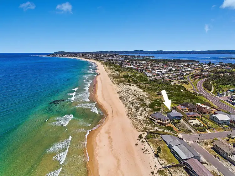 9 Wyuna Avenue, The Entrance North NSW 2261