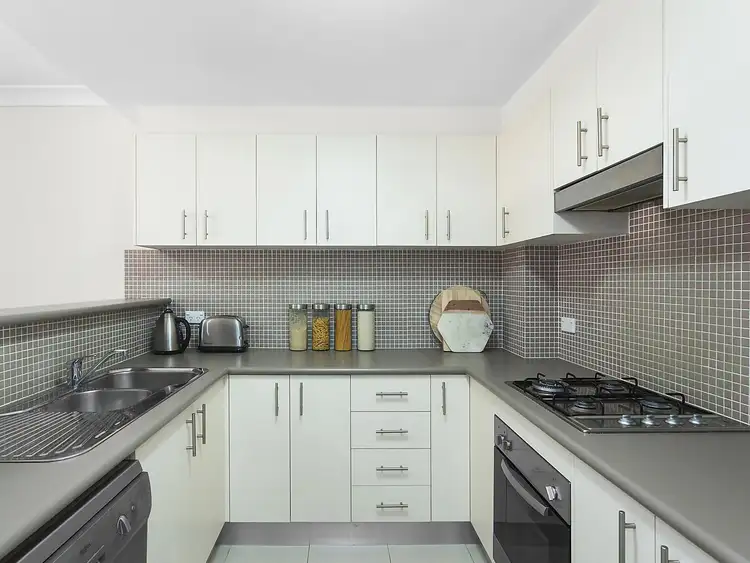 Second view of Homely apartment listing, 18/8 Range Road, North Gosford NSW 2250