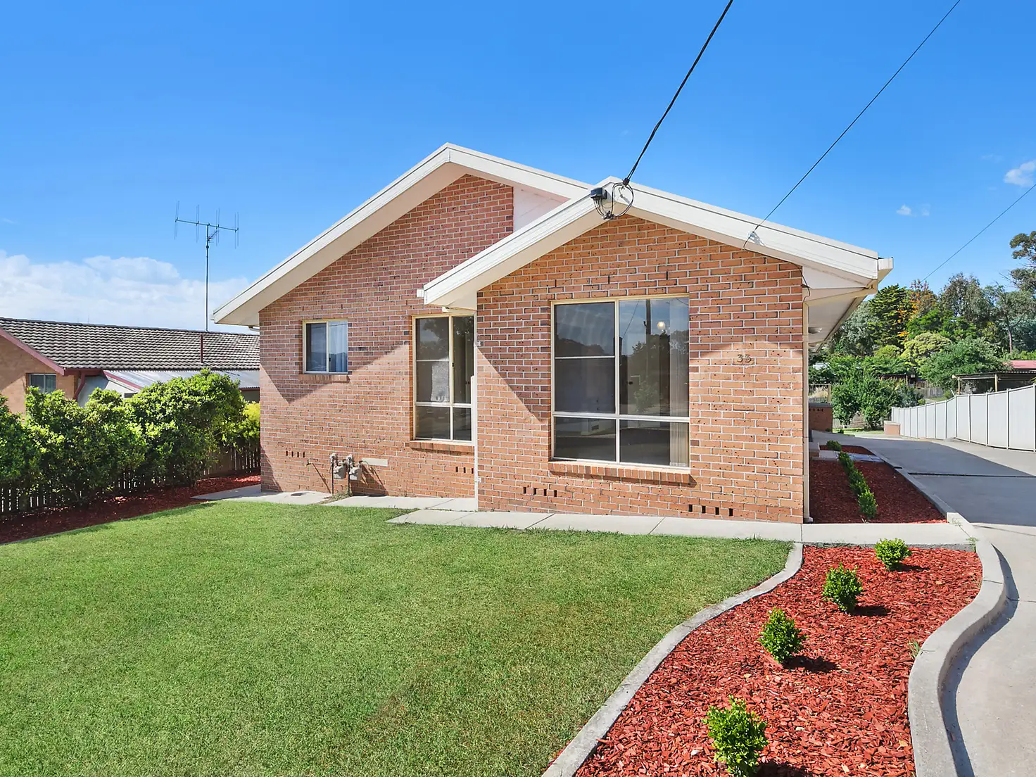 Main view of Homely townhouse listing, 33 Gilmore Place, Queanbeyan NSW 2620