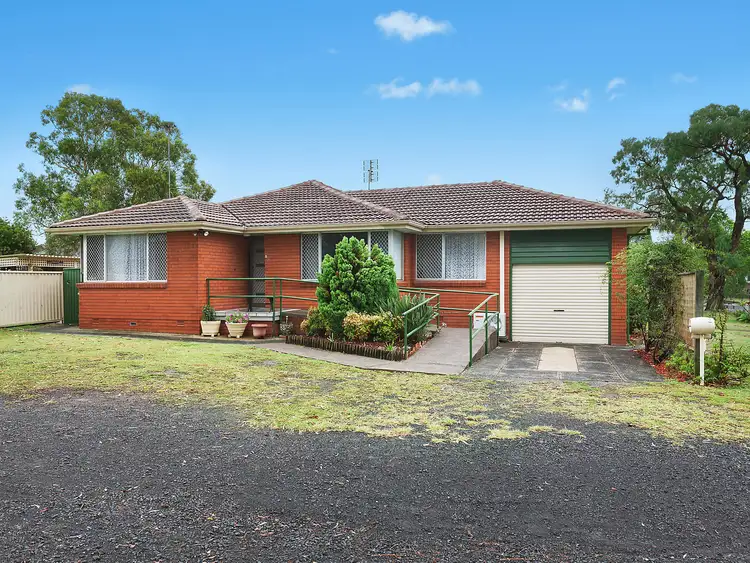 8 Brennon Road, Gorokan NSW 2263