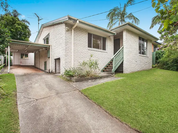 29 Angus Avenue, Wyoming NSW 2250