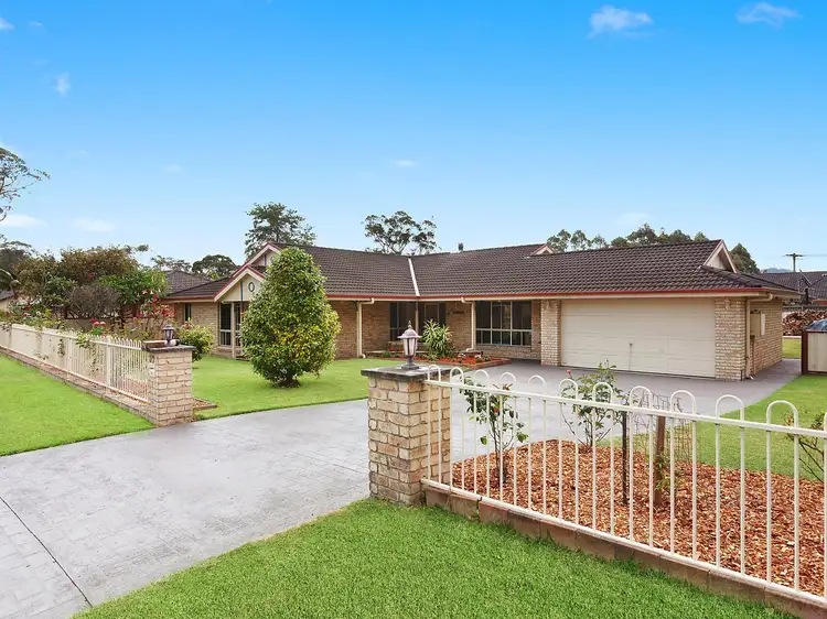 37 Halcyon Street, Wyoming NSW 2250