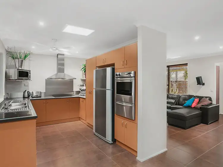 Second view of Homely house listing, 6 Kim Close, Kincumber NSW 2251