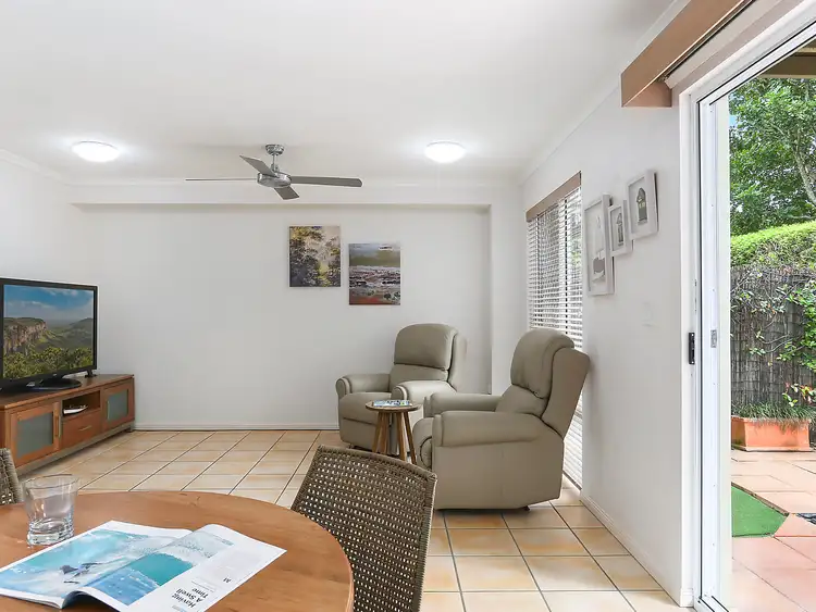 33/18 Lake Weyba Drive, Noosaville QLD 4566