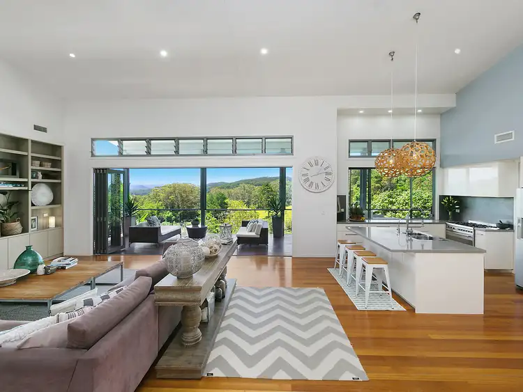 59 Upper Rosemount Road, Rosemount QLD 4560
