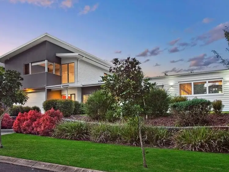 34 DARLING Terrace, Wakerley QLD 4154