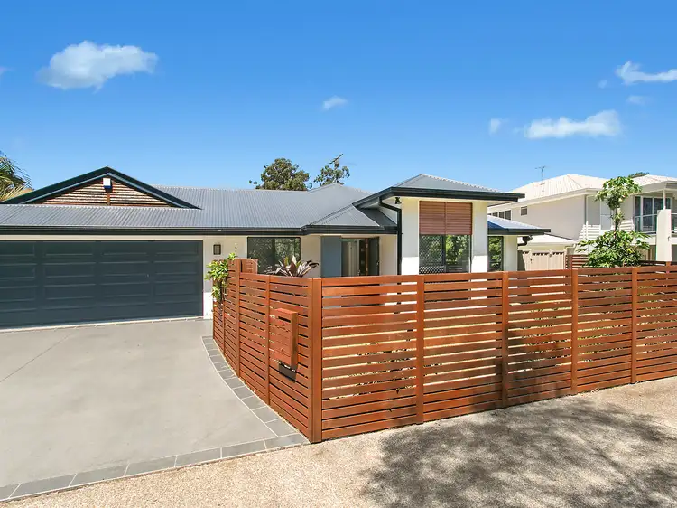 42 Lachlan Drive, Wakerley QLD 4154
