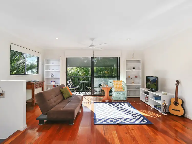 2/4 Advance Place, Sunrise Beach QLD 4567