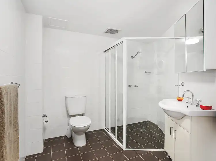 Third view of Homely studio listing, 17/12 Enmore Road, Newtown NSW 2042