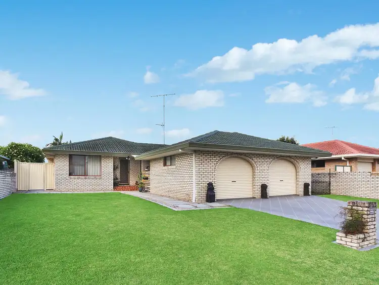26 Firmin Court, Mermaid Waters QLD 4218
