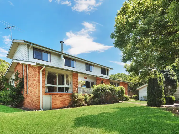 15B Mount Pleasant Avenue, Normanhurst NSW 2076