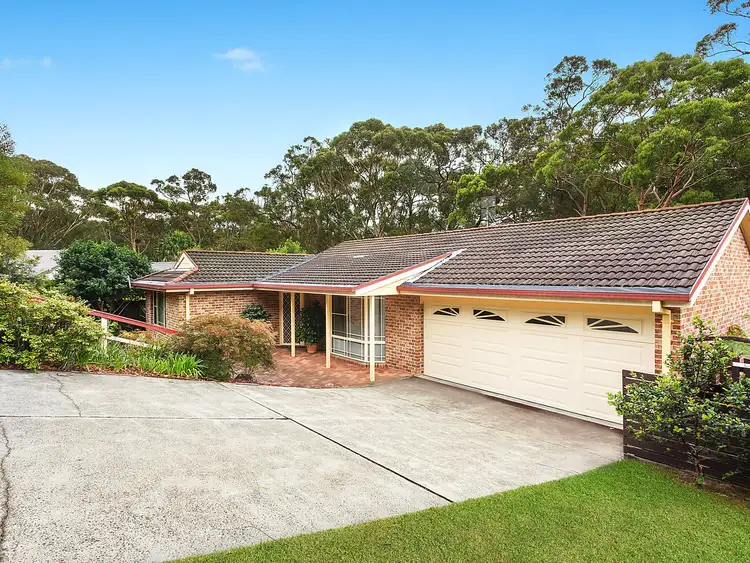 11 Nari Avenue, Point Clare NSW 2250