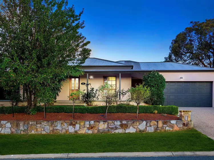 4 Nugent Close, Jerrabomberra NSW 2619