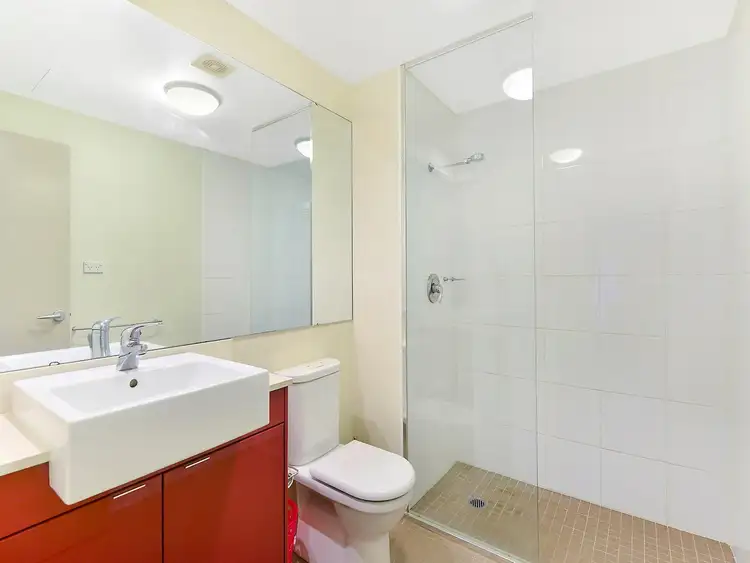 Fourth view of Homely apartment listing, 6/29 Howard Avenue, Dee Why NSW 2099