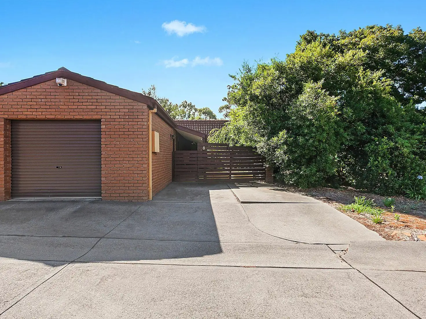 Main view of Homely townhouse listing, 8/9 Lidgett Place, Florey ACT 2615