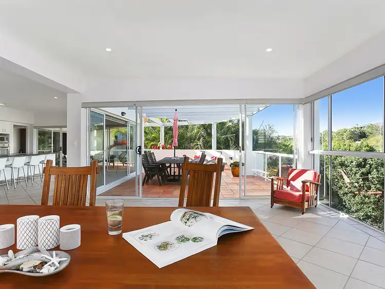 22 Antipodes Close, Castaways Beach QLD 4567