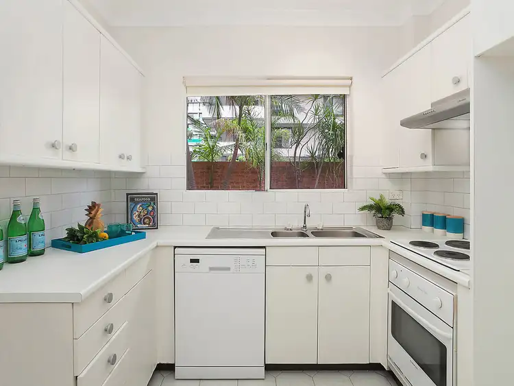 Third view of Homely unit listing, 2/16 Gordon Street, Brighton-le-sands NSW 2216