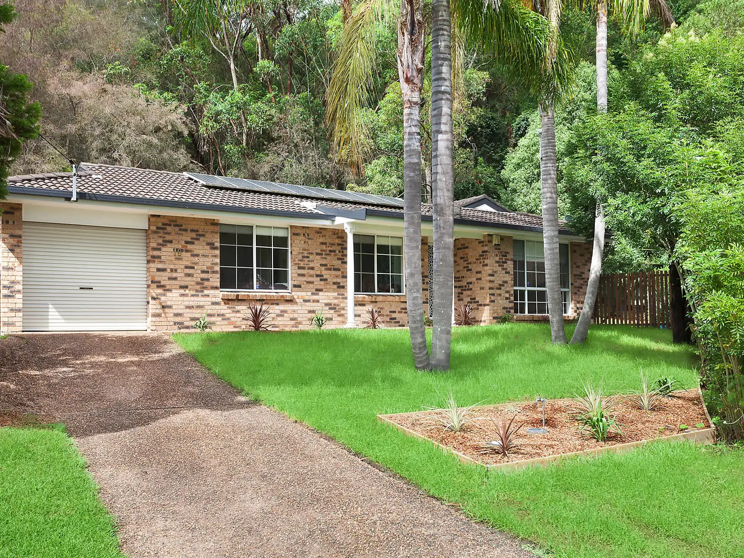 Main view of Homely house listing, 18 Robson Close, Point Clare NSW 2250