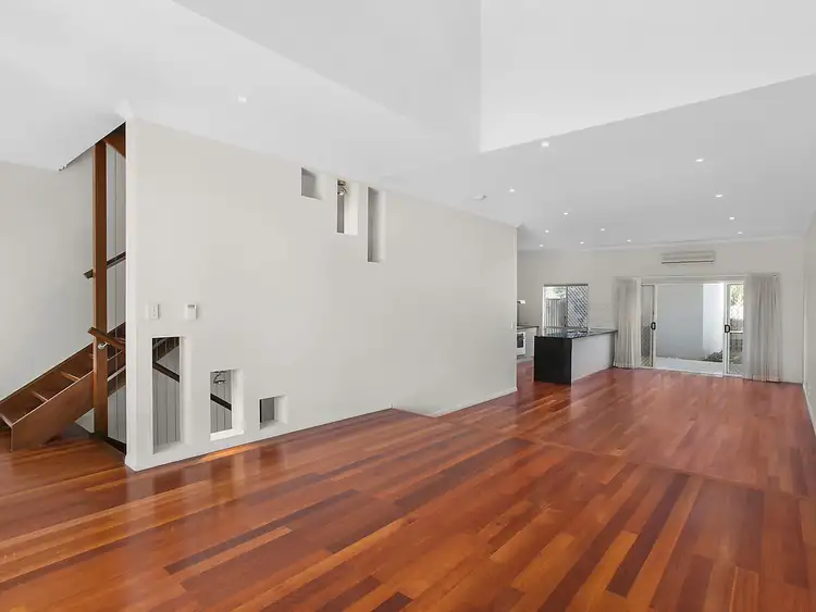 2/21 Bayswater Avenue, Varsity Lakes QLD 4227