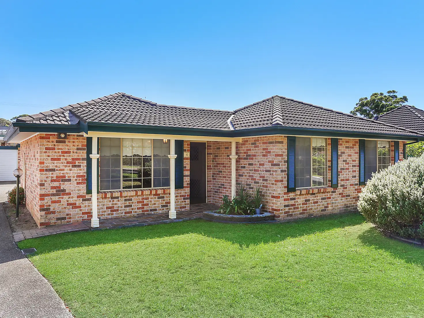 Main view of Homely villa listing, 4/441 President Avenue, Kirrawee NSW 2232