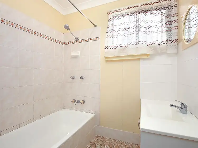 Seventh view of Homely block of units listing, 6 Gowdie Avenue, Frenchville QLD 4701