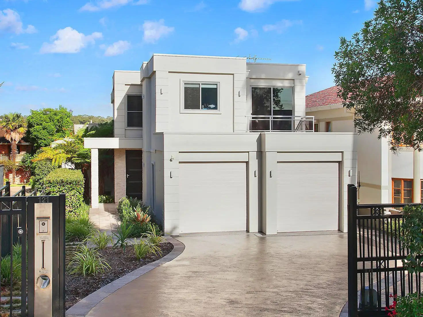 Main view of Homely house listing, 121 Kangaroo Point Road, Kangaroo Point NSW 2224