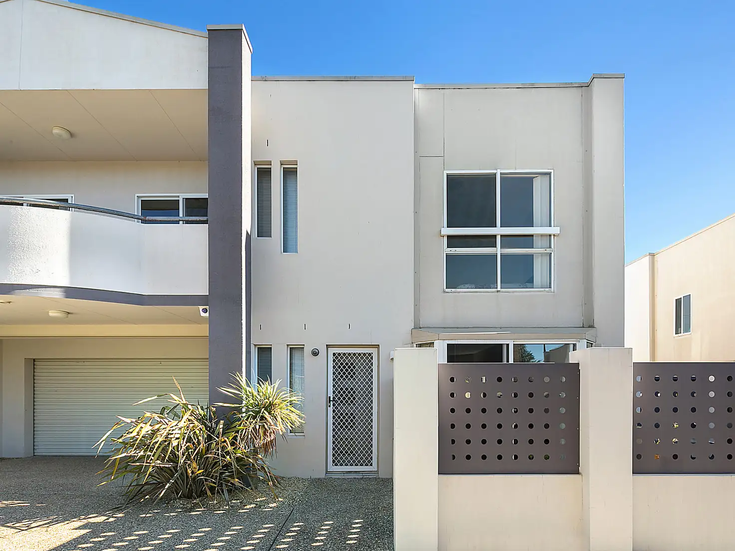 Main view of Homely house listing, 2/3 Ross Road, Queanbeyan NSW 2620