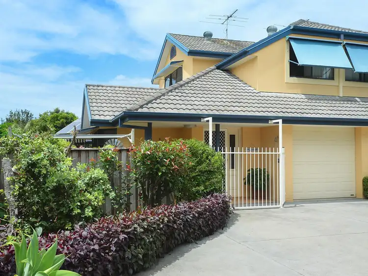 Fourth view of Homely townhouse listing, 2/12 Eighteenth Avenue, Sawtell NSW 2452