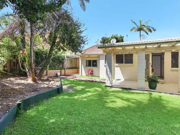 1/7 Orkney Place, Labrador QLD 4215