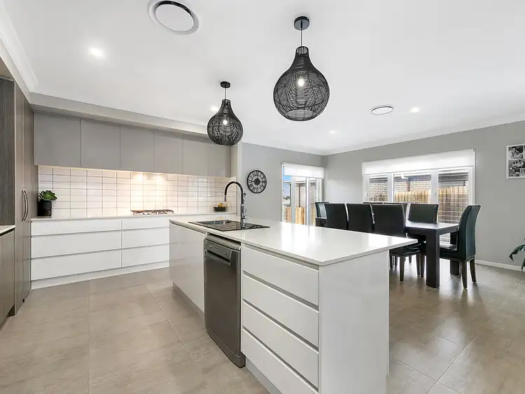 Second view of Homely house listing, 3 Webcke Crescent, Kleinton QLD 4352
