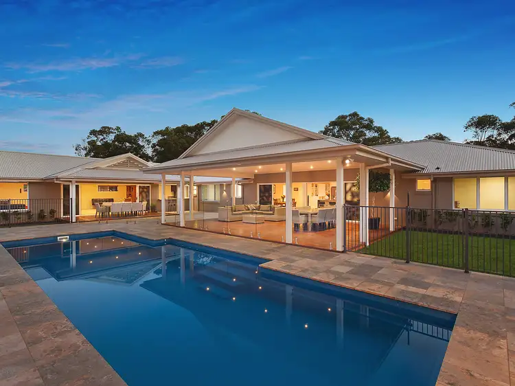 6 Hayley Close, Tumbi Umbi NSW 2261