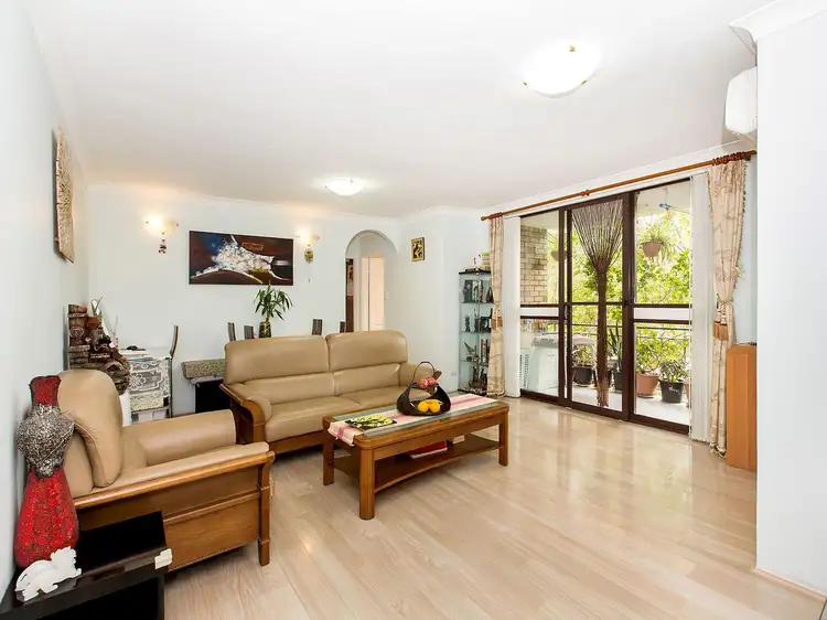 Second view of Homely unit listing, 2/8 Gloucester Road, Hurstville NSW 2220