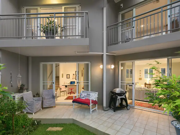 2/40 Dobson Crescent, Baulkham Hills NSW 2153