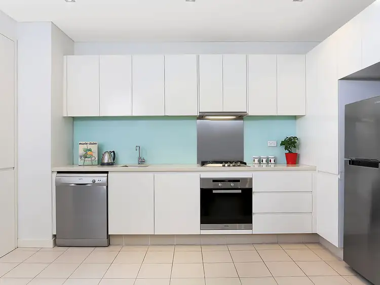Third view of Homely apartment listing, 8/18 Hawkesbury Avenue, Dee Why NSW 2099
