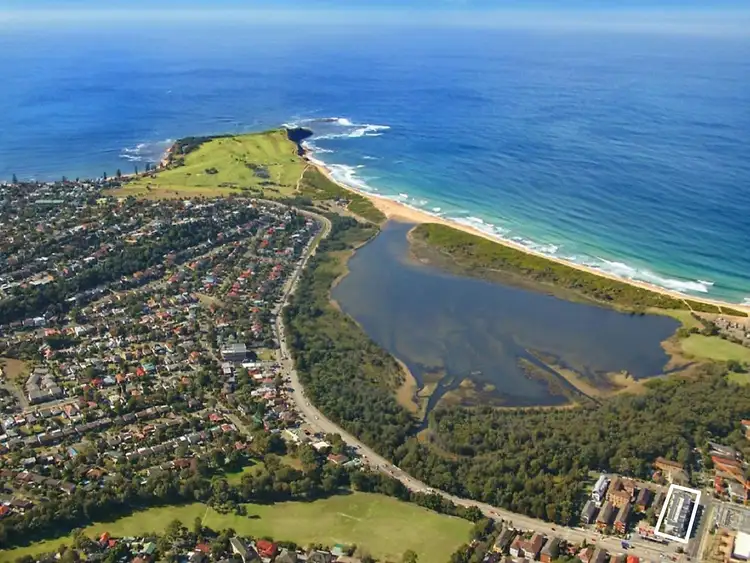 Fourth view of Homely apartment listing, 8/18 Hawkesbury Avenue, Dee Why NSW 2099