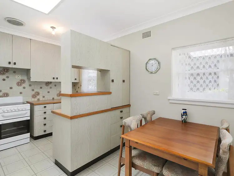 Sixth view of Homely house listing, 22 Hopetoun Circuit, Deakin ACT 2600