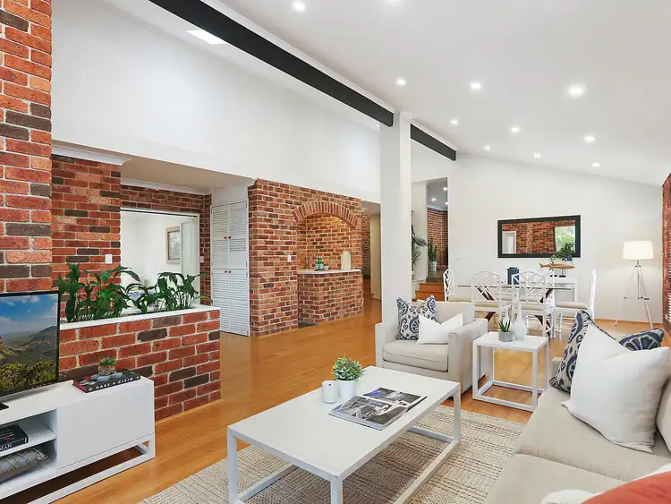 4 Merredin Close, Yarrawarrah NSW 2233
