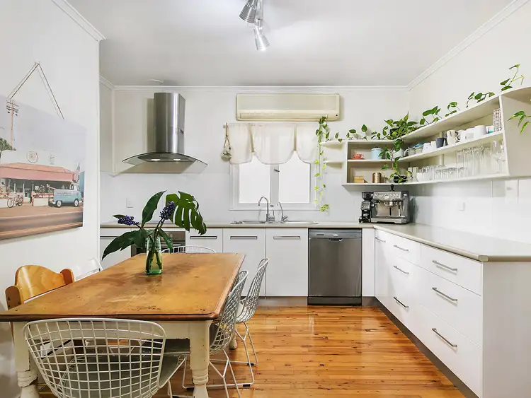 172 Long Street, South Toowoomba QLD 4350